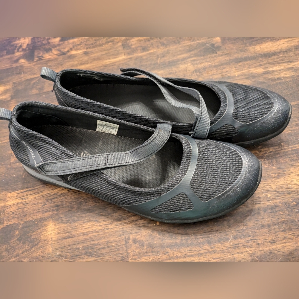 Women's Merrell 0aris black leather and mesh ballet flats - size 10
